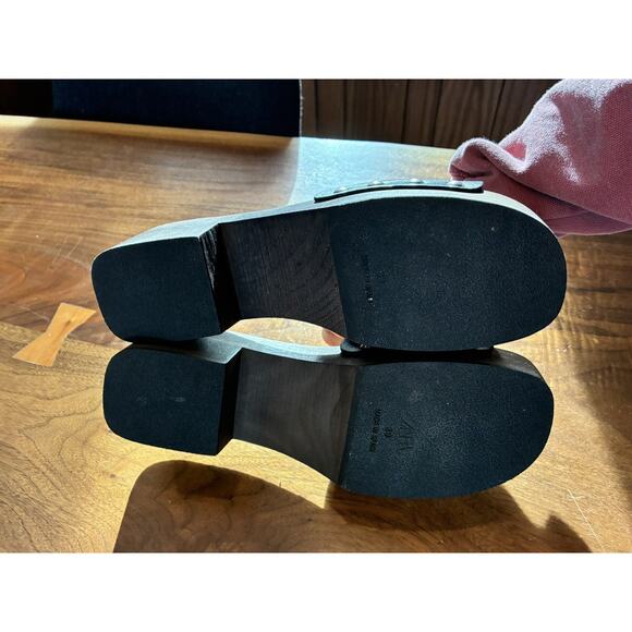 Woman Zara Clog Wooden Heeled Slip On Sandals Leather Upper Black sz 8 eur 39 - Picture 2 of 5